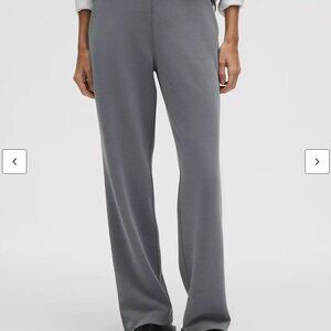 Softstreme High-Rise Straight-Leg Pant Regular (XS)